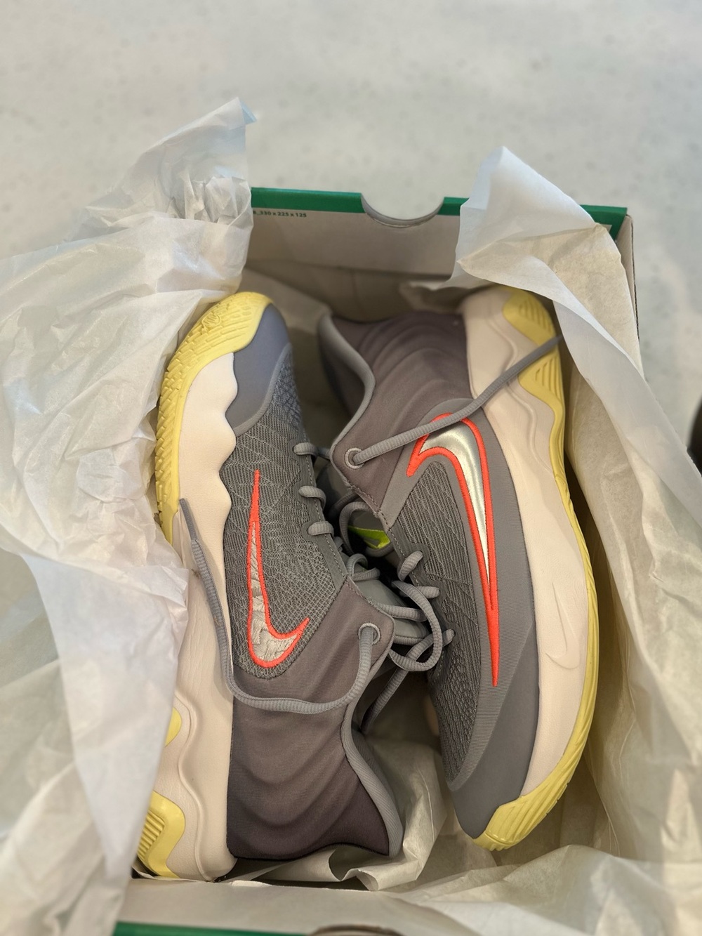 Giannis Immortality4 NWT/Box Men’s size 9
